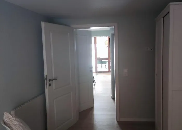 Weingut & Gaestehaus Melchiors 첼 안 데어 모젤