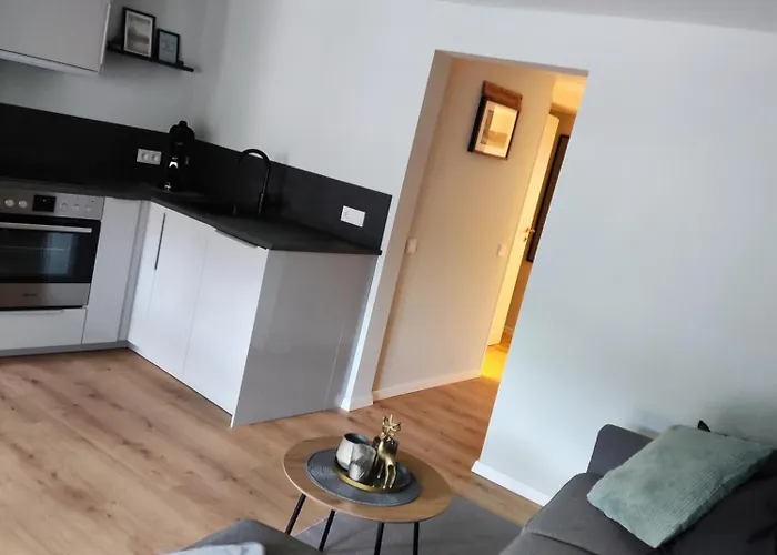 아파트 Weingut & Gaestehaus Melchiors 첼 안 데어 모젤